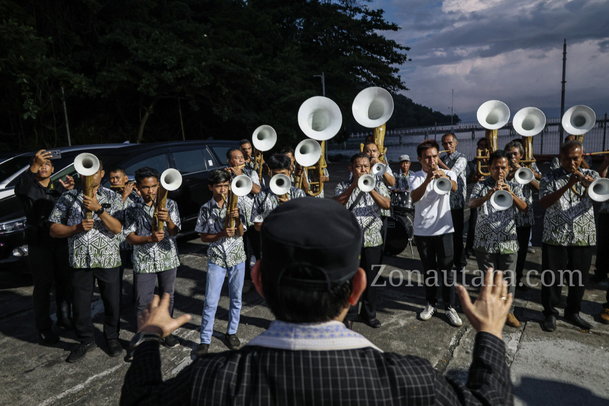 FOTO: Wagub Sulut disambut prosesi adat dan musik bambu saat berkunjung ke Sangihe