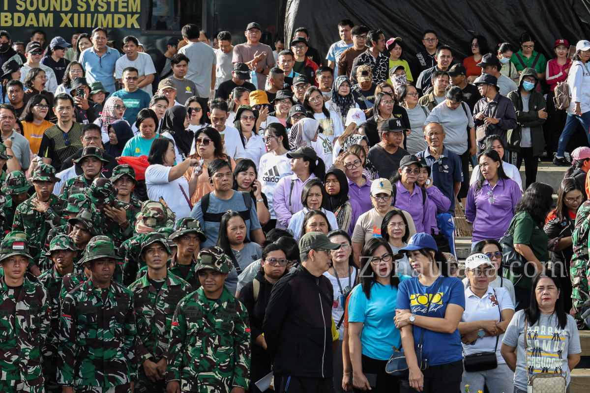FOTO: Gubernur dan Wagub Sulut pimpin aksi masal gerakan Indonesia Asri di Manado