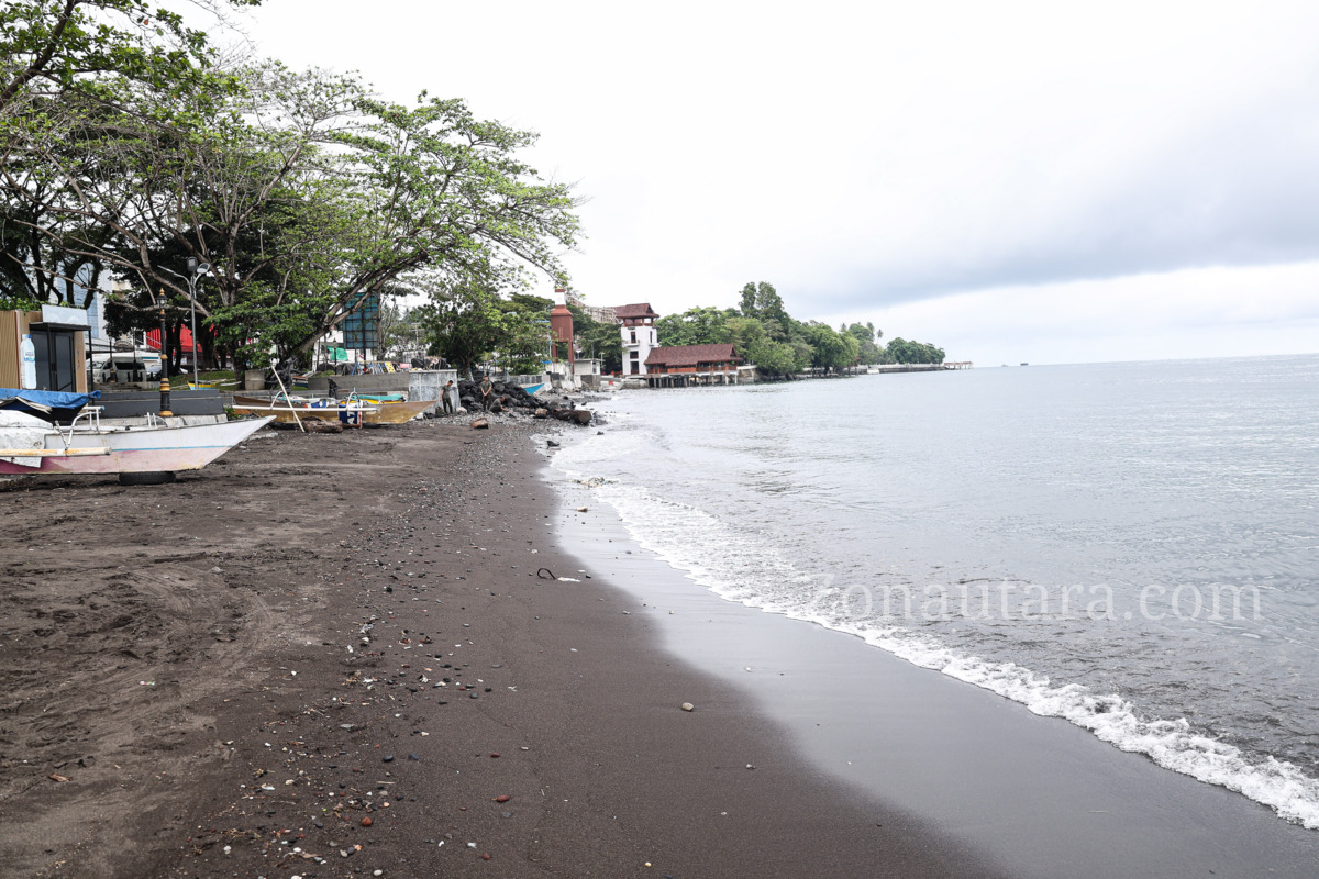 FOTO: Wagub Sulut Victor Mailangkay pimpin kerja bakti gerakan ASRI di pesisir Manado 12 FOTO: Wagub Sulut Victor Mailangkay pimpin kerja bakti gerakan ASRI di pesisir Manado