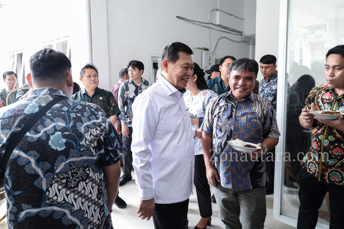 FOTO: Setahun kepemimpinan, Victor Mailangkay gelar syukuran sederhana di rumah dinas