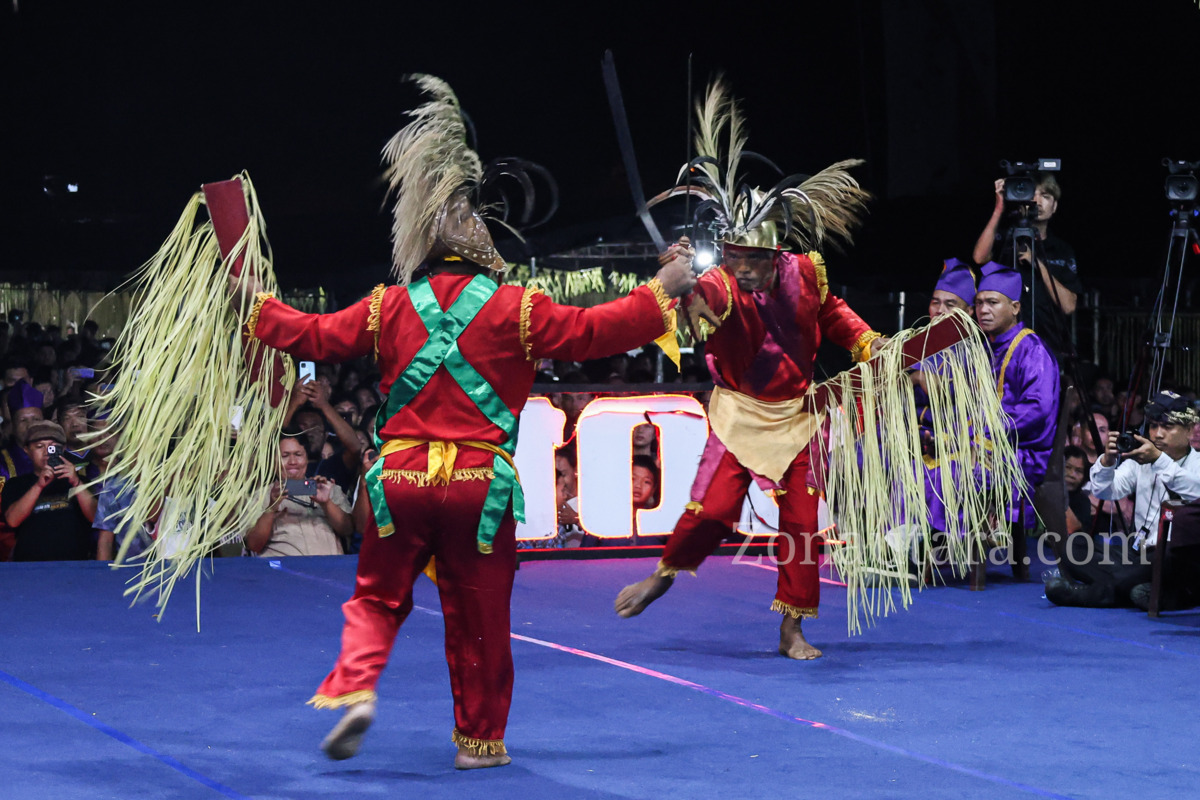 FOTO: Suka cita Wagub Sulut dalam perayaan HUT Sangihe ke-601 hingga upacara adat Tulude 2026 16 FOTO: Suka cita Wagub Sulut dalam perayaan HUT Sangihe ke-601 hingga upacara adat Tulude 2026
