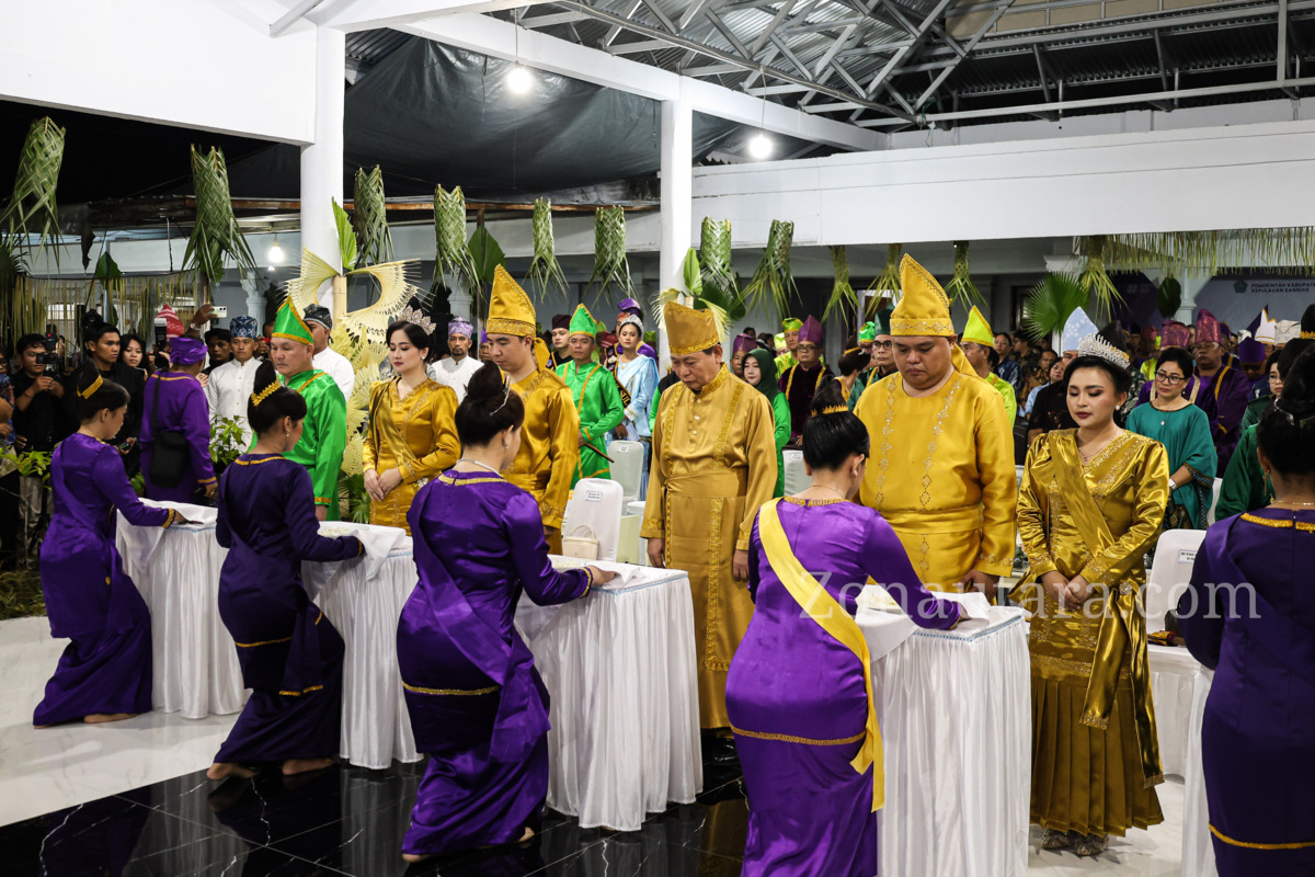 FOTO: Suka cita Wagub Sulut dalam perayaan HUT Sangihe ke-601 hingga upacara adat Tulude 2026 8 FOTO: Suka cita Wagub Sulut dalam perayaan HUT Sangihe ke-601 hingga upacara adat Tulude 2026