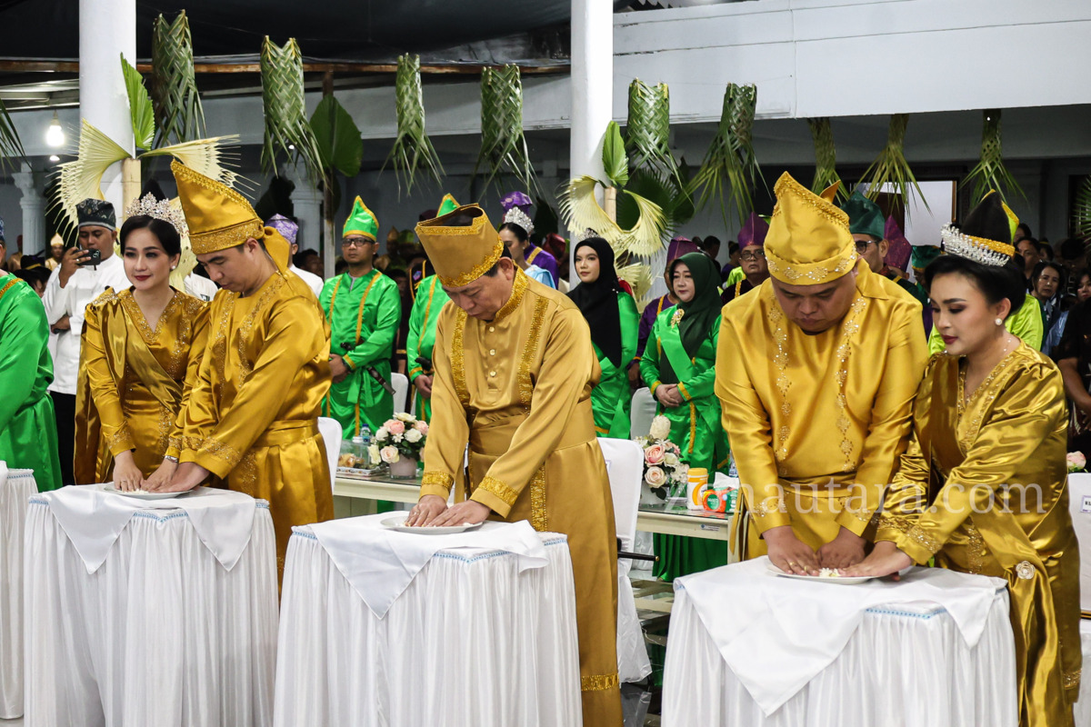 FOTO: Suka cita Wagub Sulut dalam perayaan HUT Sangihe ke-601 hingga upacara adat Tulude 2026 7 FOTO: Suka cita Wagub Sulut dalam perayaan HUT Sangihe ke-601 hingga upacara adat Tulude 2026