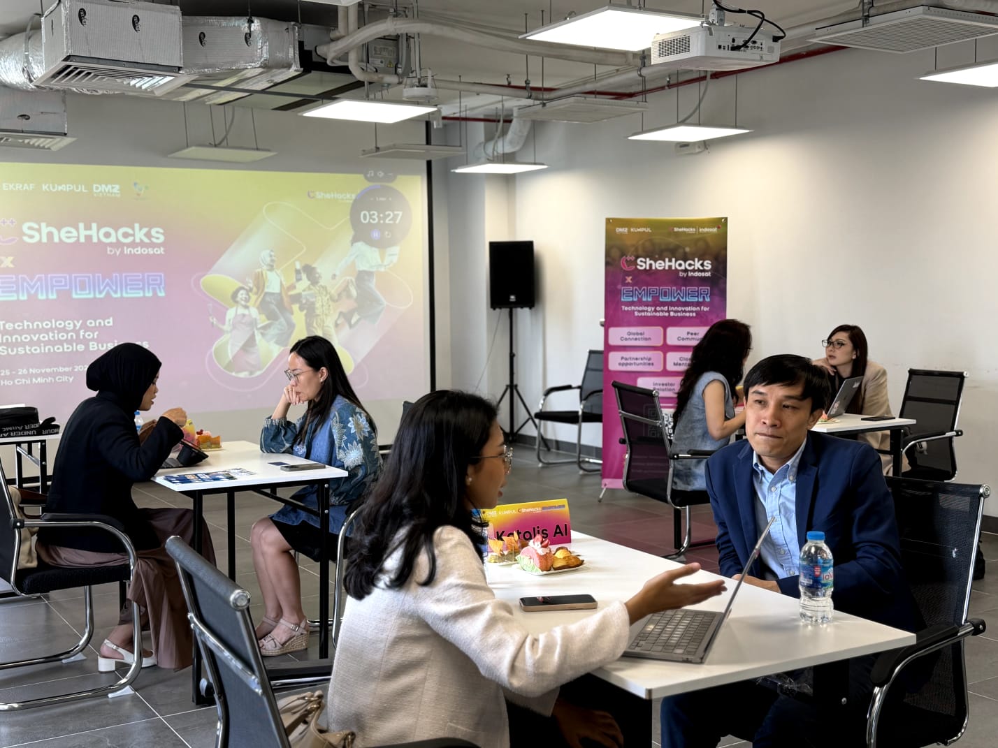 SheHacks Indosat bawa startup perempuan Indonesia tembus pasar Vietnam, perkuat ekosistem AI global