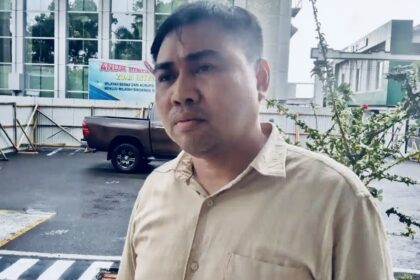 Anggota DPRD Sitaro Evenson Liempepas diperiksa Kejati Sulut