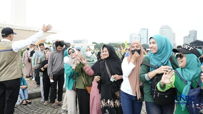 Prabowo Subianto Gelar Bazar Rakyat di Monas