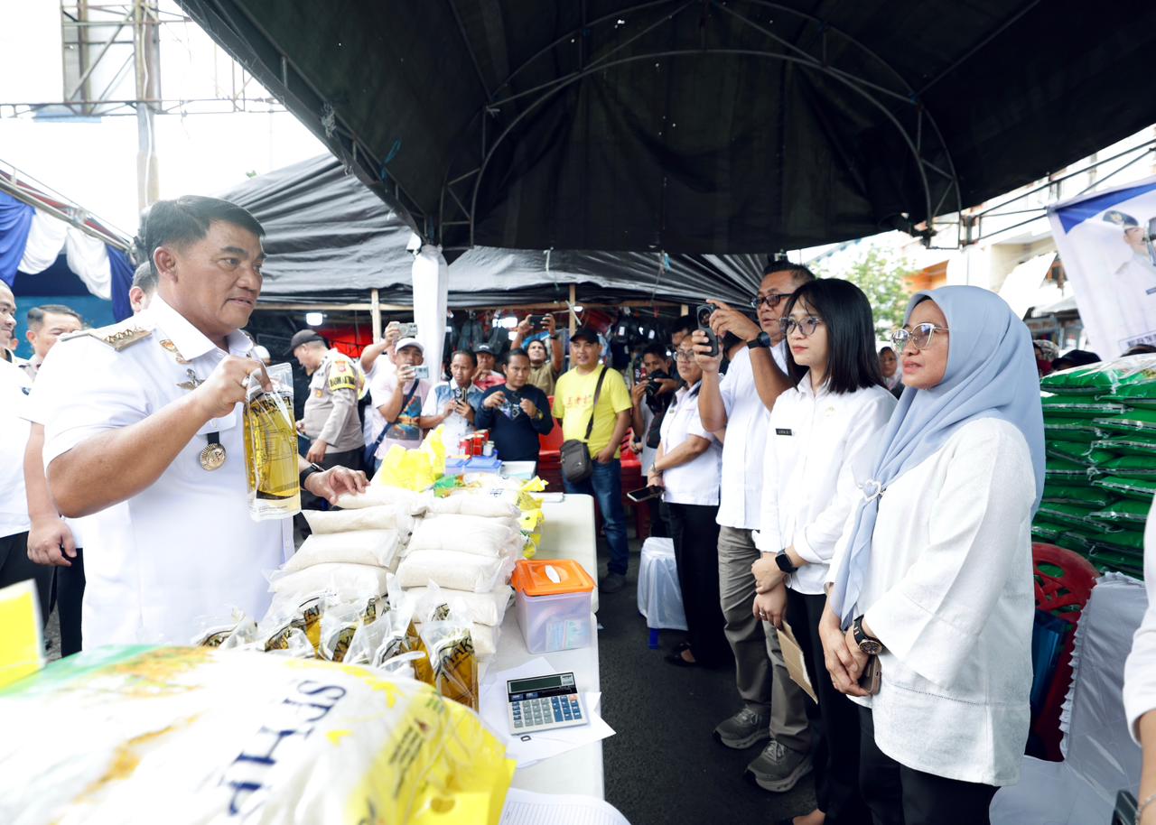 Gubernur Yulius tinjau pelaksanaan Gerakan Pangan Murah di kabupaten-kota demi pastikan distribusi aman