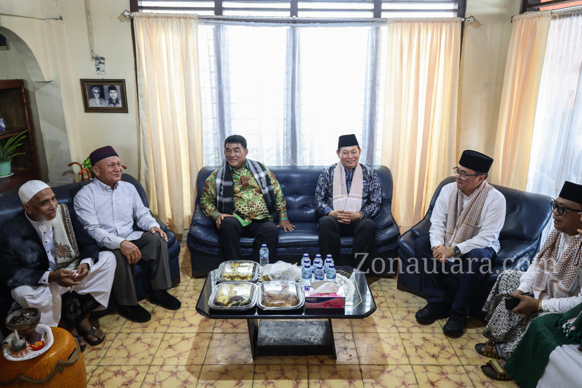 FOTO: Kehadiran Gubernur dan Wagub Sulut dalam tradisi Iwadh di Kampung Arab Manado