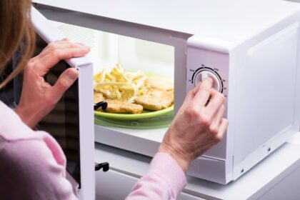 Apakah Radiasi Microwave Berbahaya Bagi Kesehatan?