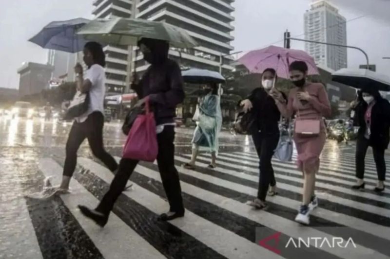 BMKG Prakirakan Hujan Ringan di Sebagian Besar Wilayah Indonesia Senin