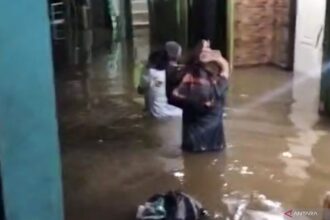 Banjir Satu Meter Lebih Rendam Kebon Pala Jaktim Pagi Ini