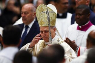 Dalam Misa Paskah Perdana, Paus Leo XIV Serukan Penghentian Perang