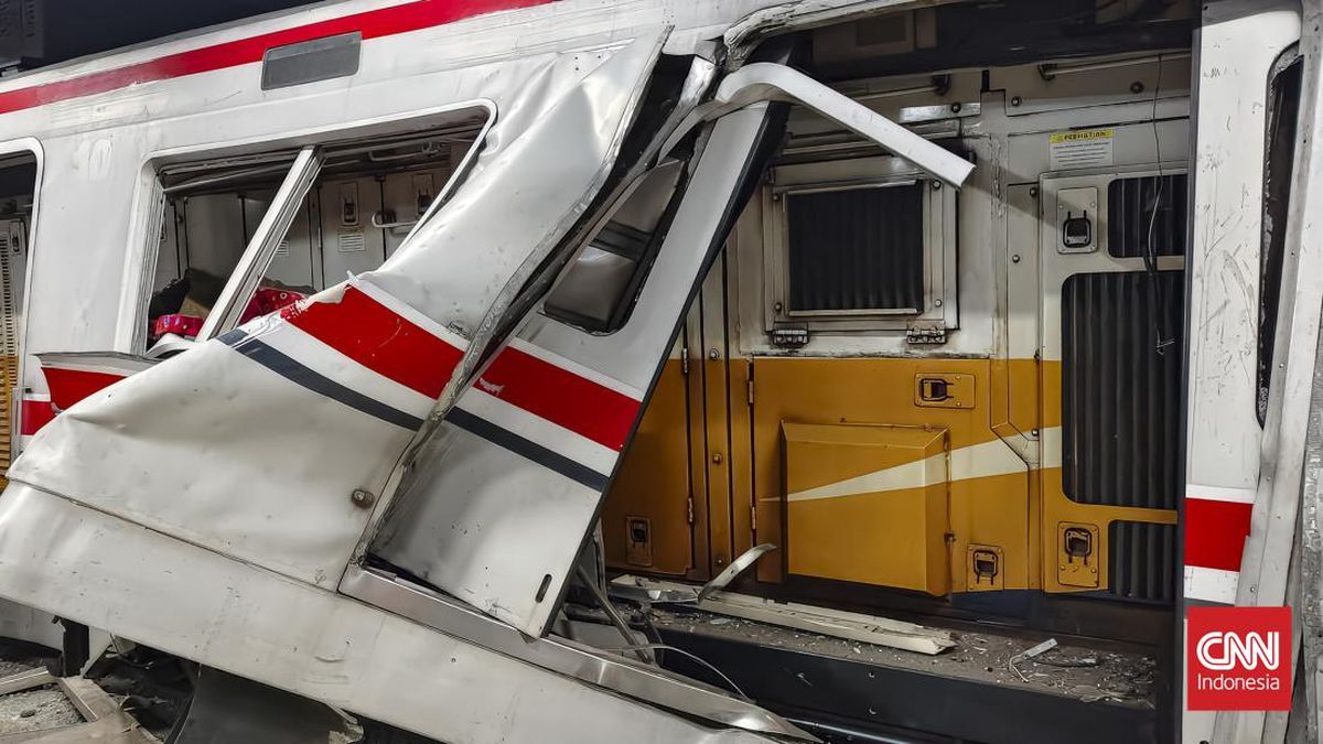 Evakuasi 7 Korban yang Terjepit di Gerbong KRL Masih Berlangsung