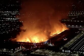 Gudang Pabrik Kertas Terkenal di AS Terbakar, Satu Karyawan Ditangkap