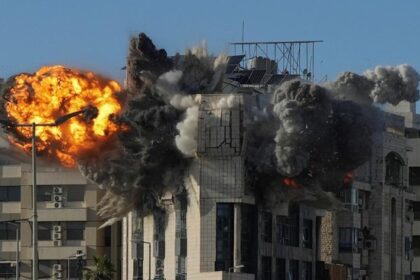 Israel Lancarkan Serangan di Lebanon, Banyak Korban Tewas