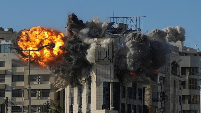 Israel Lancar Serangan di Lebanon, Banyak Korban Tewas