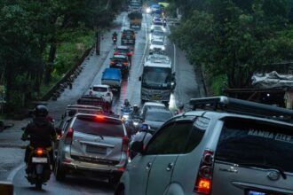 Kepadatan Jalur Garut-Bandung Saat Libur Paskah, Polisi Terapkan One Way