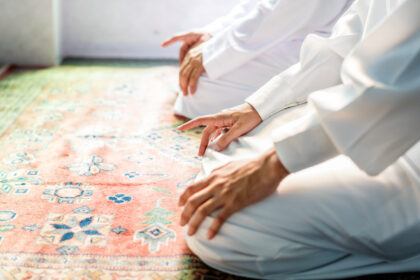 Panduan Lengkap Sholat Taubat Beserta Tata Caranya