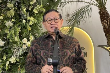 Pramono Ungkap Upaya Atasi Kabel Menjuntai di Jakarta