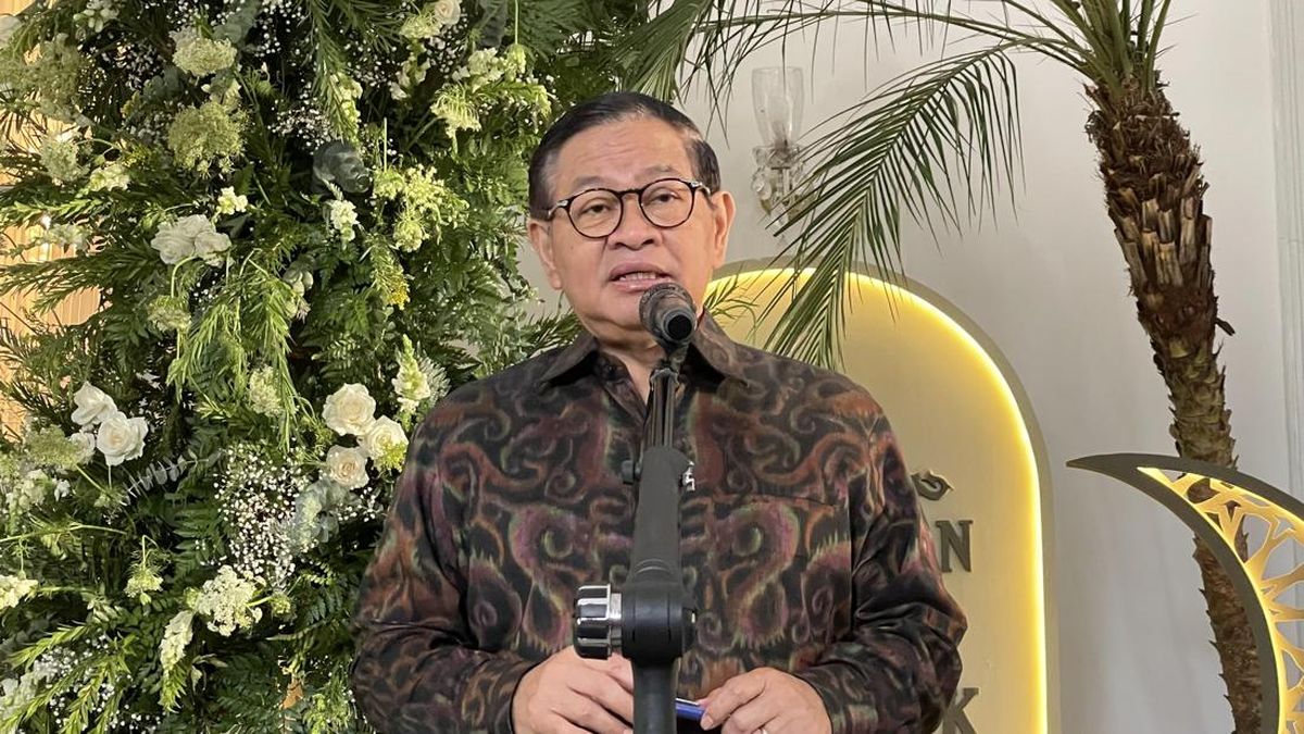 Pramono Ungkap Upaya Atasi Kabel Menjuntai di Jakarta