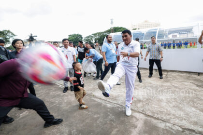 FOTO: Yulius Selvanus resmi membuka kompetisi Liga 4 Sulut 2026