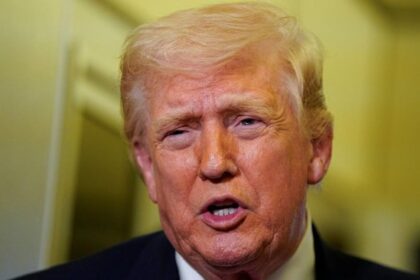 Trump Lancarkan Serangan Udara ke Pulau Minyak Iran