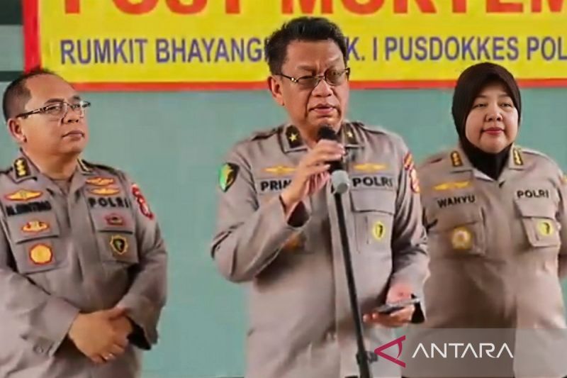 Tujuh Keluarga Korban Kecelakaan KRL Melapor ke Posko DVI RS Polri