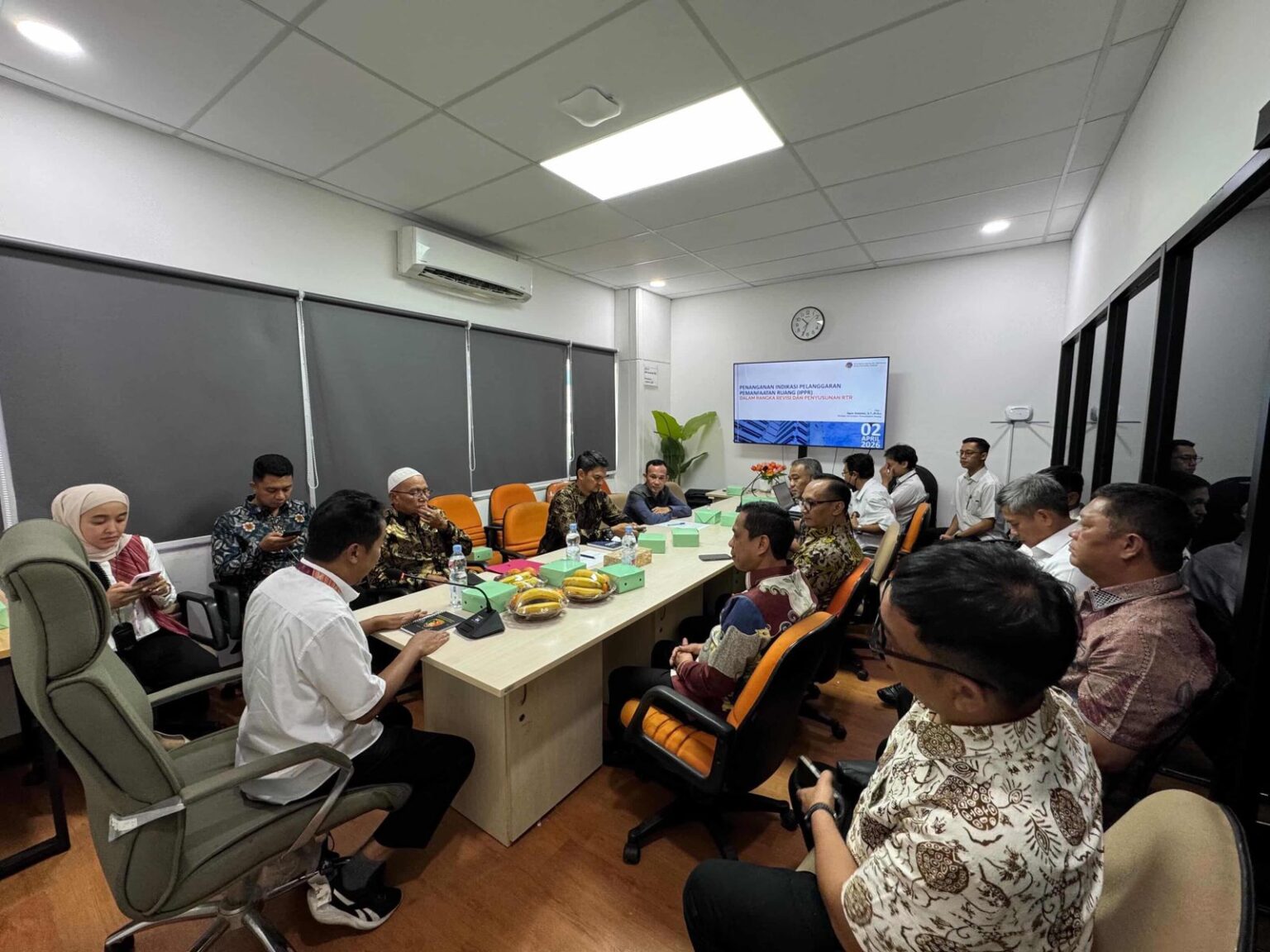 Wenny Gaib teken berita acara verifikasi IPPR untuk revisi RTRW