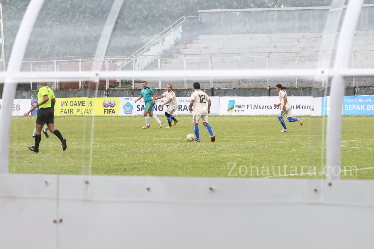 FOTO: Yulius Selvanus resmi membuka kompetisi Liga 4 Sulut 2026