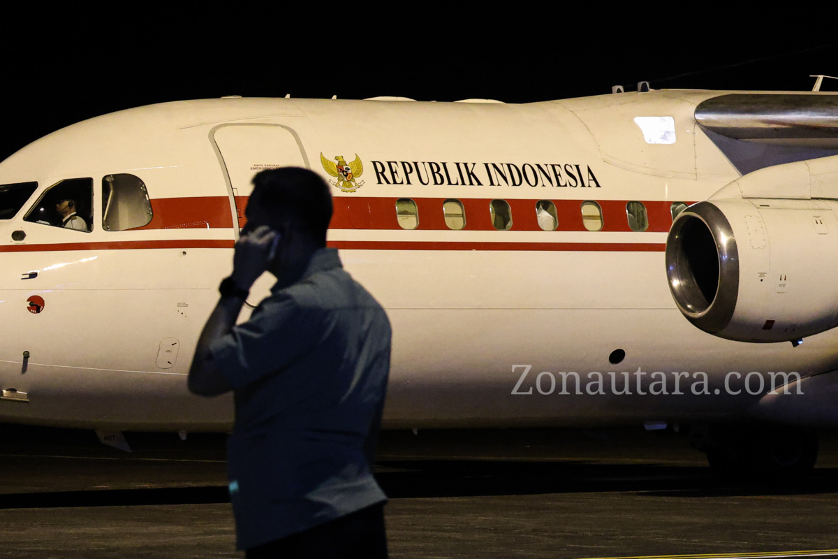 FOTO: Gubernur dan Wagub sambut kedatangan Wapres RI di Sulut, sambangi rumah duka korban gempa