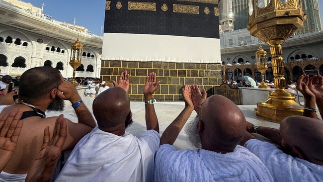 1,5 Juta Jemaah Haji Tetap Berangkat Meski Konflik Timur Tengah