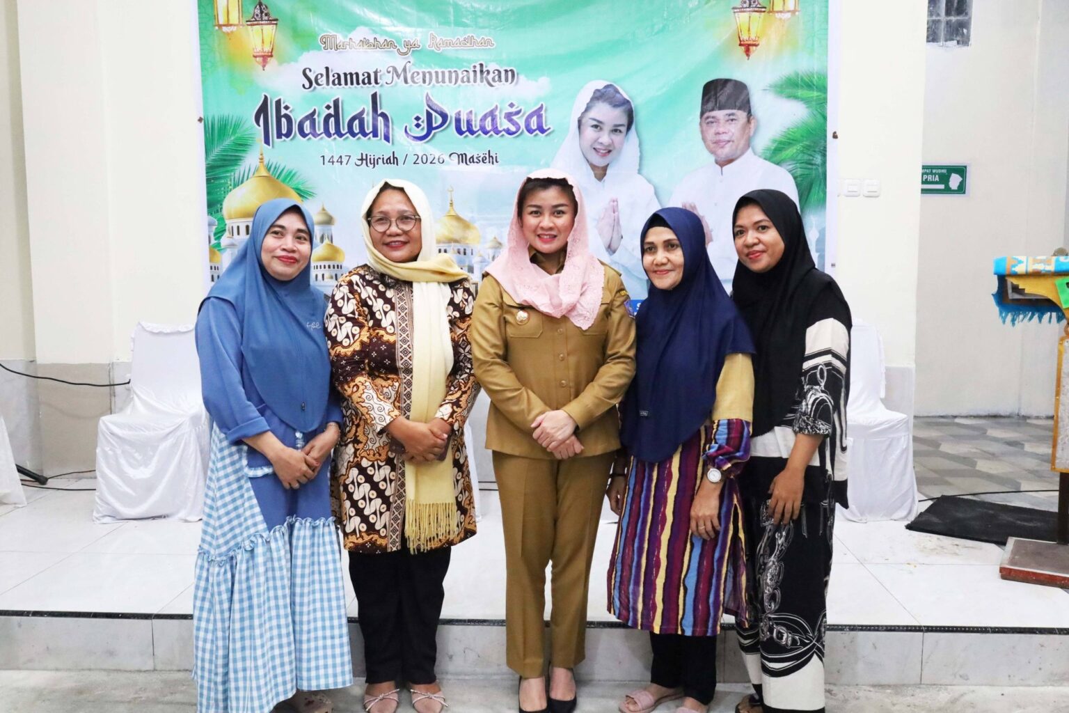 Bupati Sitaro Ajak Warga Perkuat Kerukunan Saat Buka Puasa Bersama di Masjid Al-Jihad