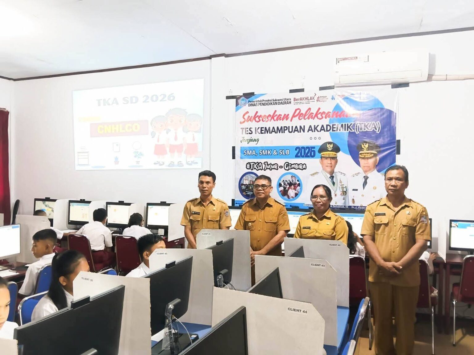 Wabup Sitaro Resmi Buka Tes Akademik di Siau Barat