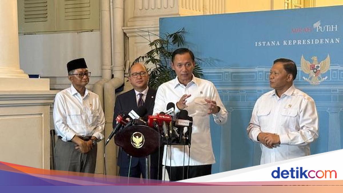 AHY: 76 Perlintasan Sebidang di Jawa-Sumatera Perlu Perhatian Segera
