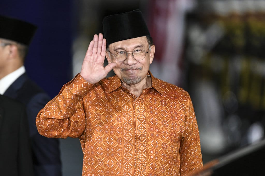 Anggota PKR Ramai Pindah Partai, Posisi Anwar Ibrahim Terancam?