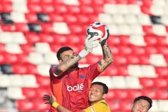 Arema FC Berpisah dengan Kiper Pahlawan Piala Presiden 2024