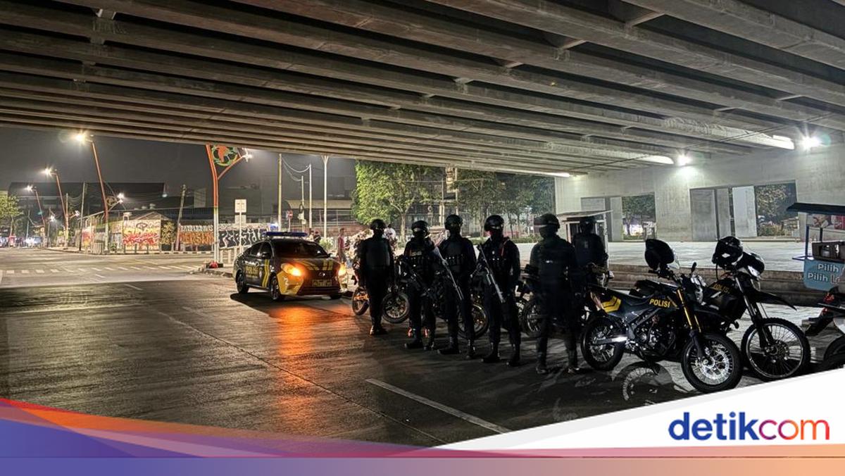 Brimob Polda Metro Jaya Redam Tawuran di Jakarta dan Bekasi