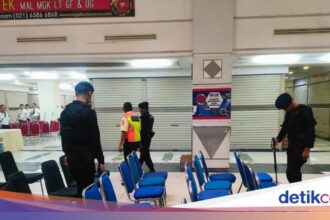 Brimob Polda Metro Jaya Sterilisasi MGK Kemayoran Jelang Waisak