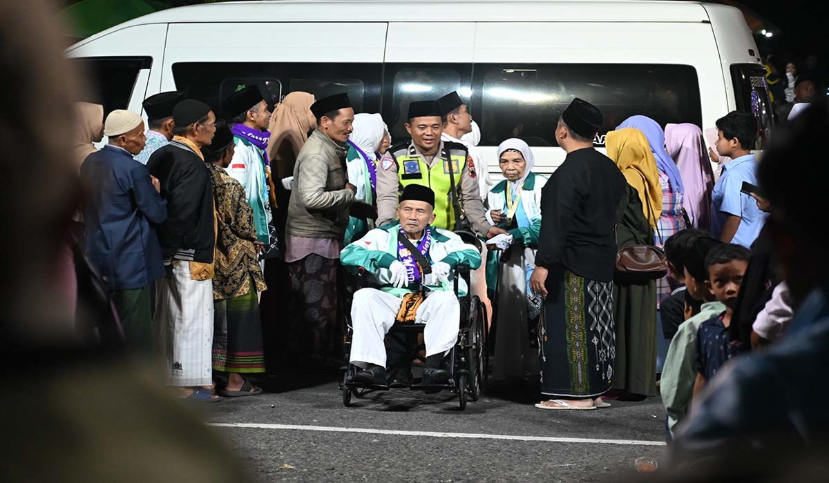Bupati Purbalingga Lepas Keberangkatan Jemaah Haji Kloter 69 Tahun 2026