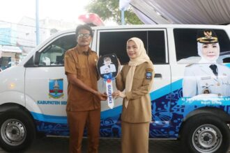Bupati Serang Alihkan Anggaran Mobil Dinas Jadi Ambulans Desa