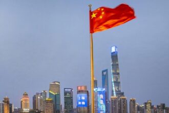 China Luncurkan Misi Luar Angkasa Menuju Bulan
