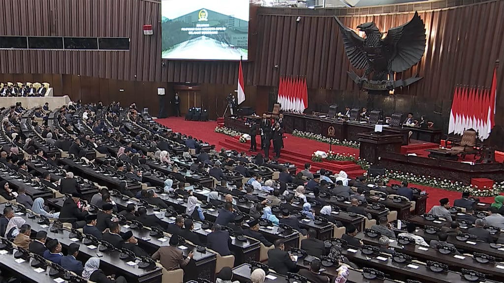 DPR Setujui Revisi UU Polri Jadi Usul Inisiatif
