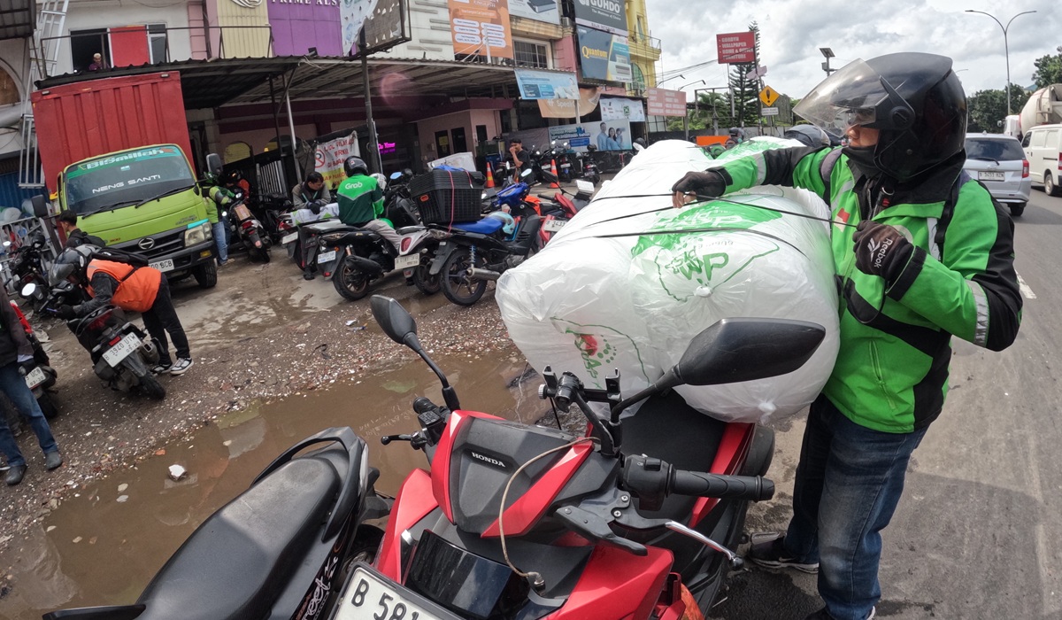 Danantara Beli Saham Ojol, Potongan Komisi Akan Dipangkas
