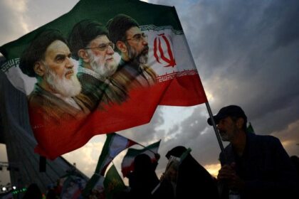 Drone Serang UEA dan Oman di Tengah Krisis AS-Iran di Selat Hormuz