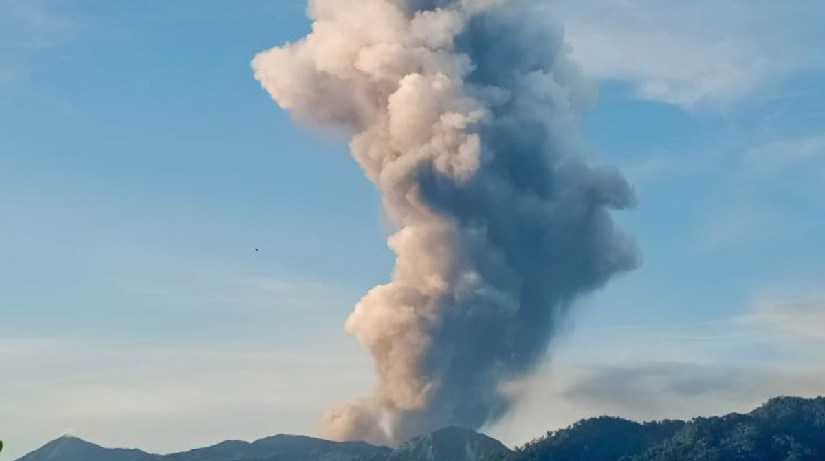 Dua Pendaki Asing Meninggal Akibat Letusan Gunung Dukono