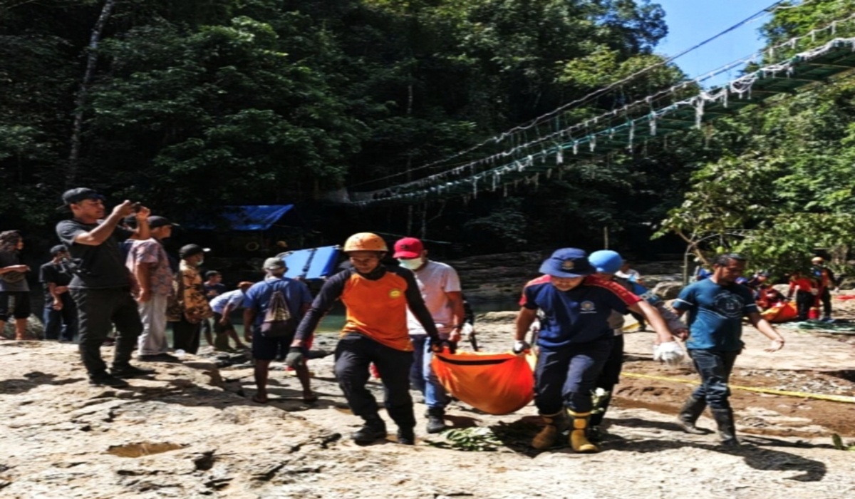 Dua Turis Austria Tewas di Air Terjun Cunca Wulang