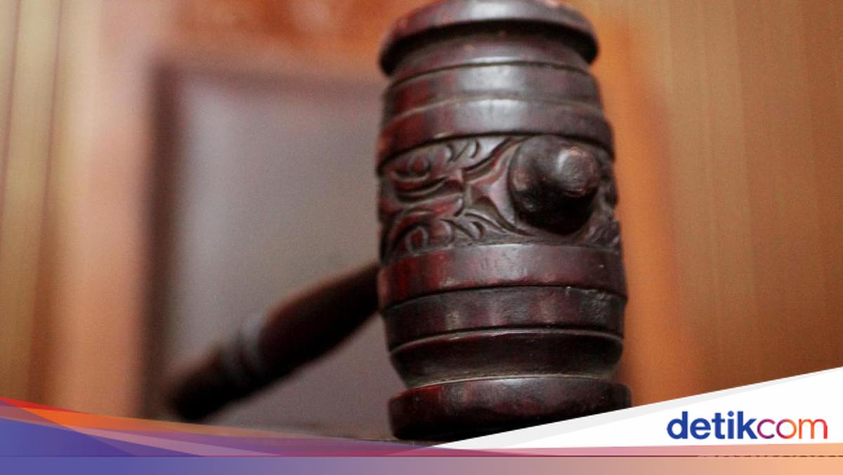 Eks Hakim PN Cilacap Terbukti Terima Suap, Diberhentikan dengan Hak Pensiun