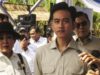 Gibran Beri Tips Public Speaking kepada Peserta Lomba Cerdas Cermat