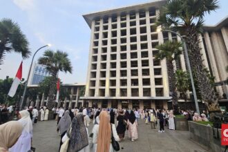 Gibran Laksanakan Salat Iduladha di Istiqlal Didampingi Menteri