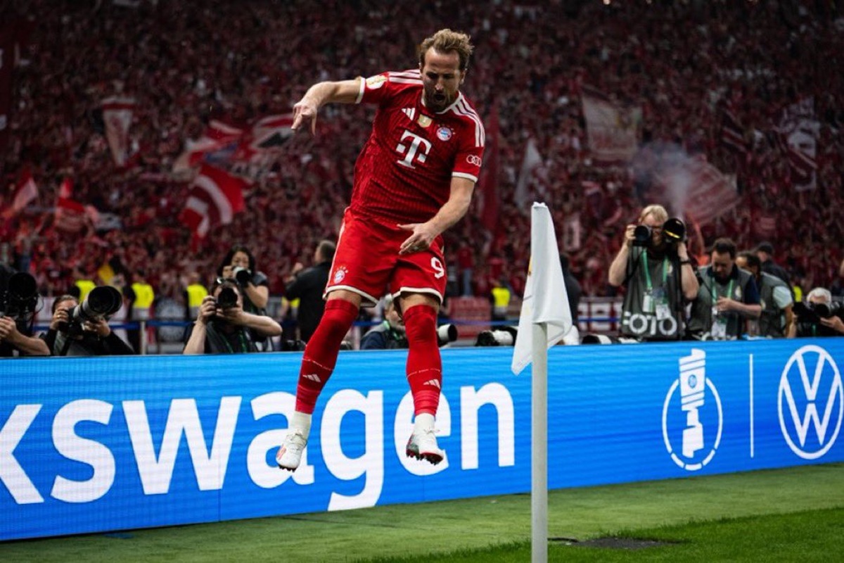 Harry Kane Borong Hattrick, Bayern Muenchen Juara DFB-Pokal